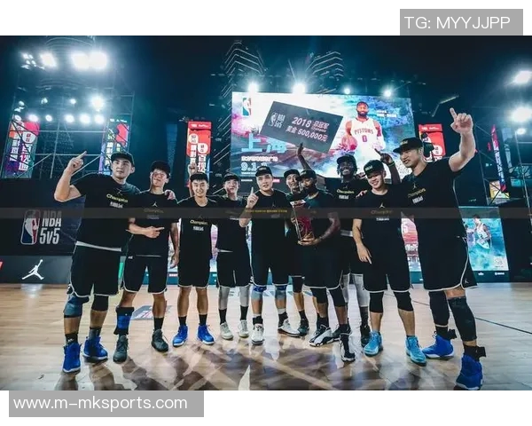 英超篮球战术在广州篮球队转换体系中的应用与创新分析 英超篮球战术在广州篮球队转换体系中的应用与创新分析